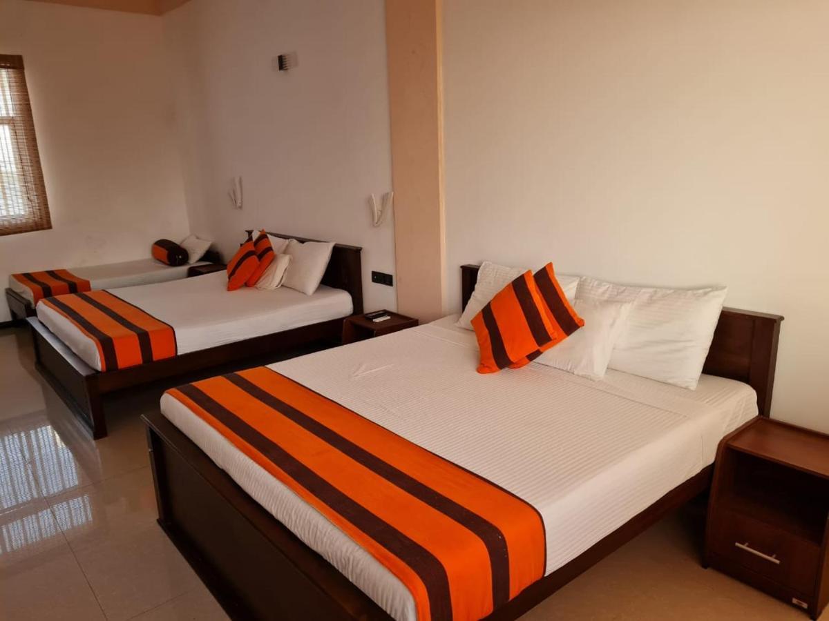 Grace Beach Resort By Travel Corners Negombo Ngoại thất bức ảnh