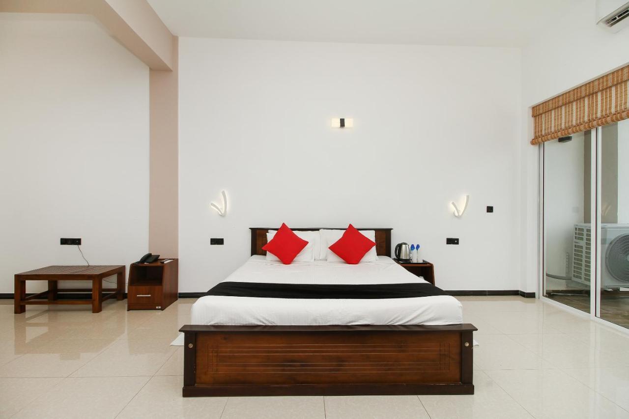 Grace Beach Resort By Travel Corners Negombo Ngoại thất bức ảnh